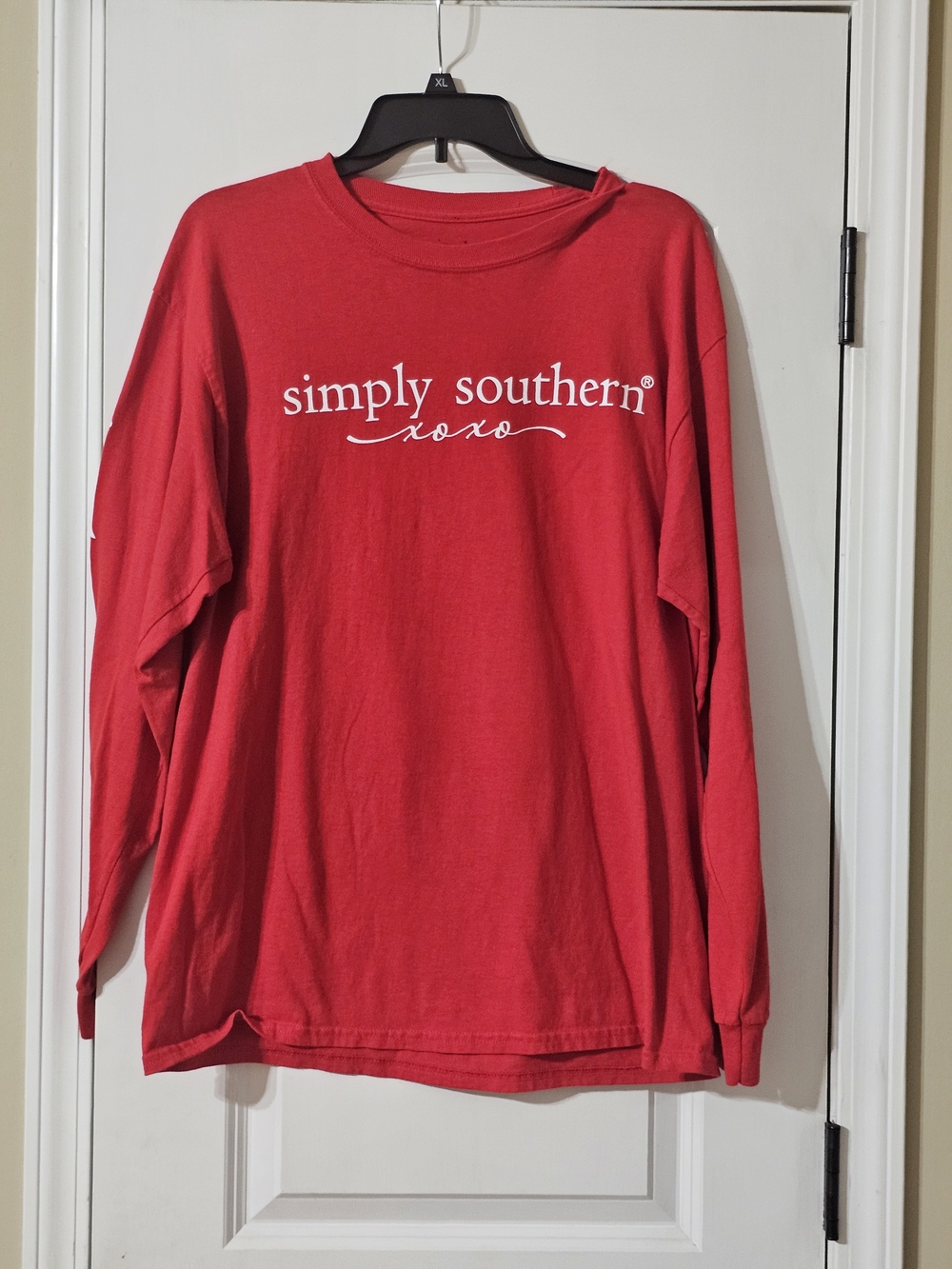 New Without Tags 🔥"Love Is In The Air " Simply Southern Red Long Sleeve Shirt🔥